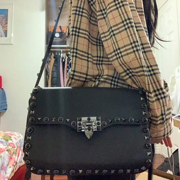 Black Valentino Rockstud Bag - Picture 7 of 10